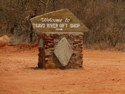 2011-08-17_12-04-54_Tsavo