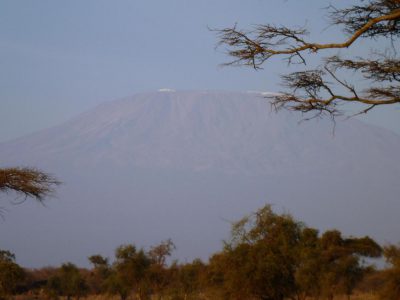 2011-08-19_07-35-36_Amboseli